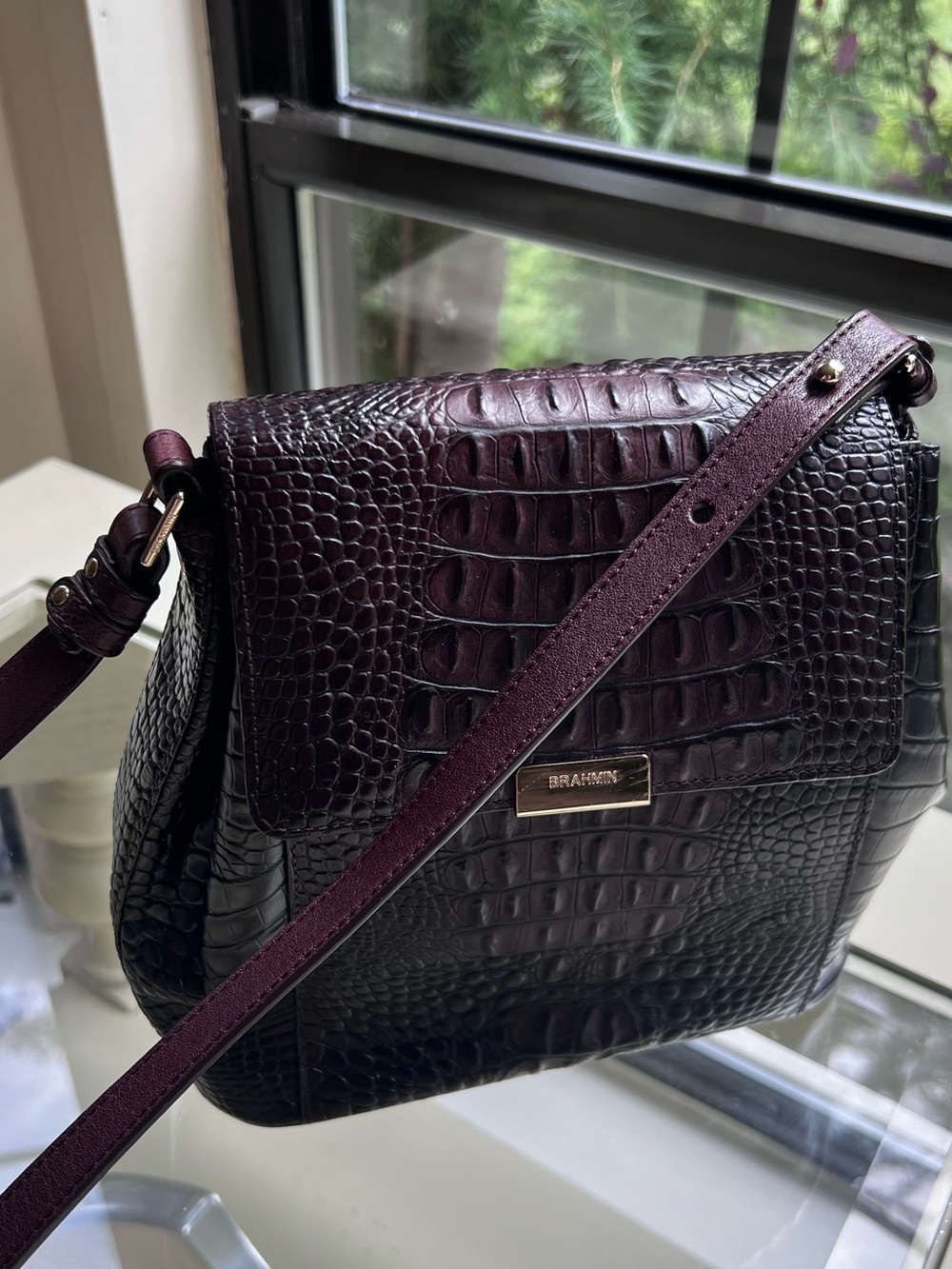 Brahmin Margo Melbourne Croc Embossed Leather Crossbody - Picture 8 of 13